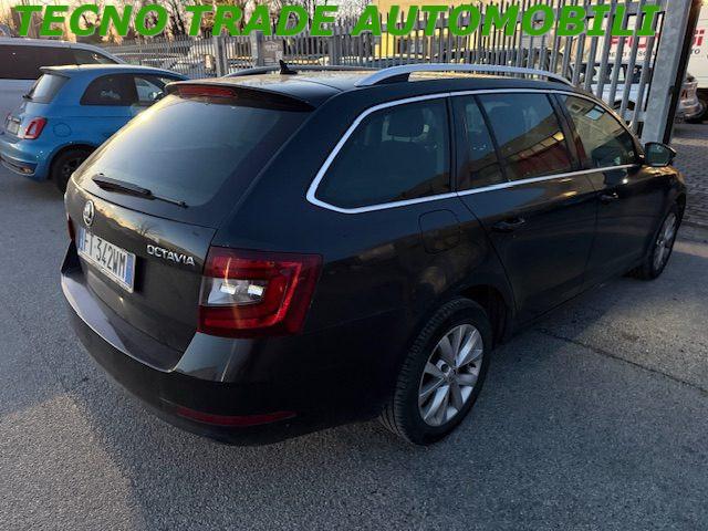 SKODA Octavia 1.6 TDI CR 115 CV DSG Executive