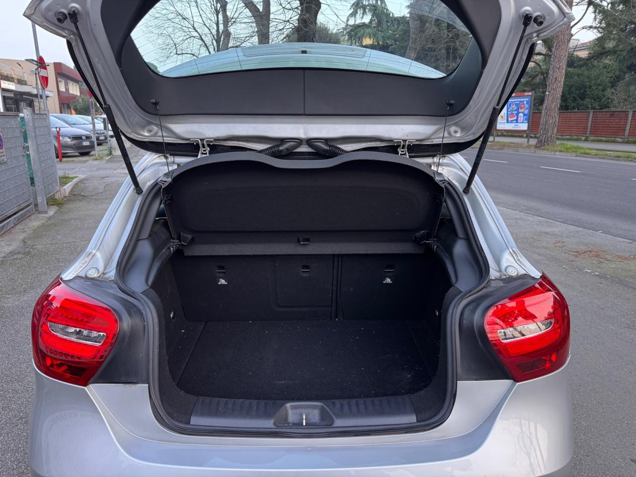 Mercedes A 160 d Premium neopaten garanzia 12 mesi