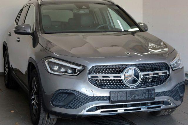 MERCEDES-BENZ GLA 200 d Automatic Sport