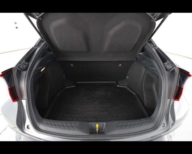TOYOTA C-HR 1.8 Hybrid E-CVT Business