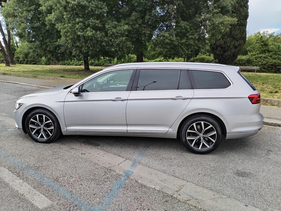 Volkswagen Passat SW 2.0 TDI Highline 10/2016 KM122000 UNIPRO MANUALE FULL SERVICE VW