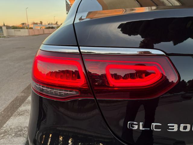 MERCEDES-BENZ GLC 300 de 4Matic Plug-in hybrid Coupé Premium Plus.