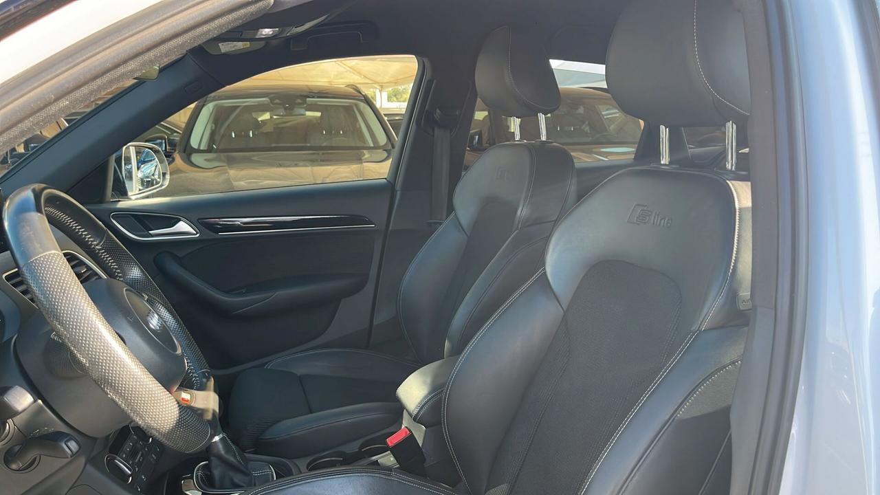 Audi Q3 2.0 TDI 150 CV S line Edition