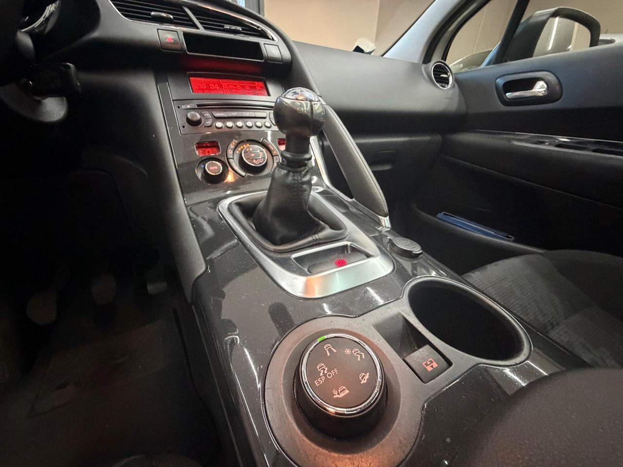 Peugeot 3008 1.6 HDi 112CV Premium