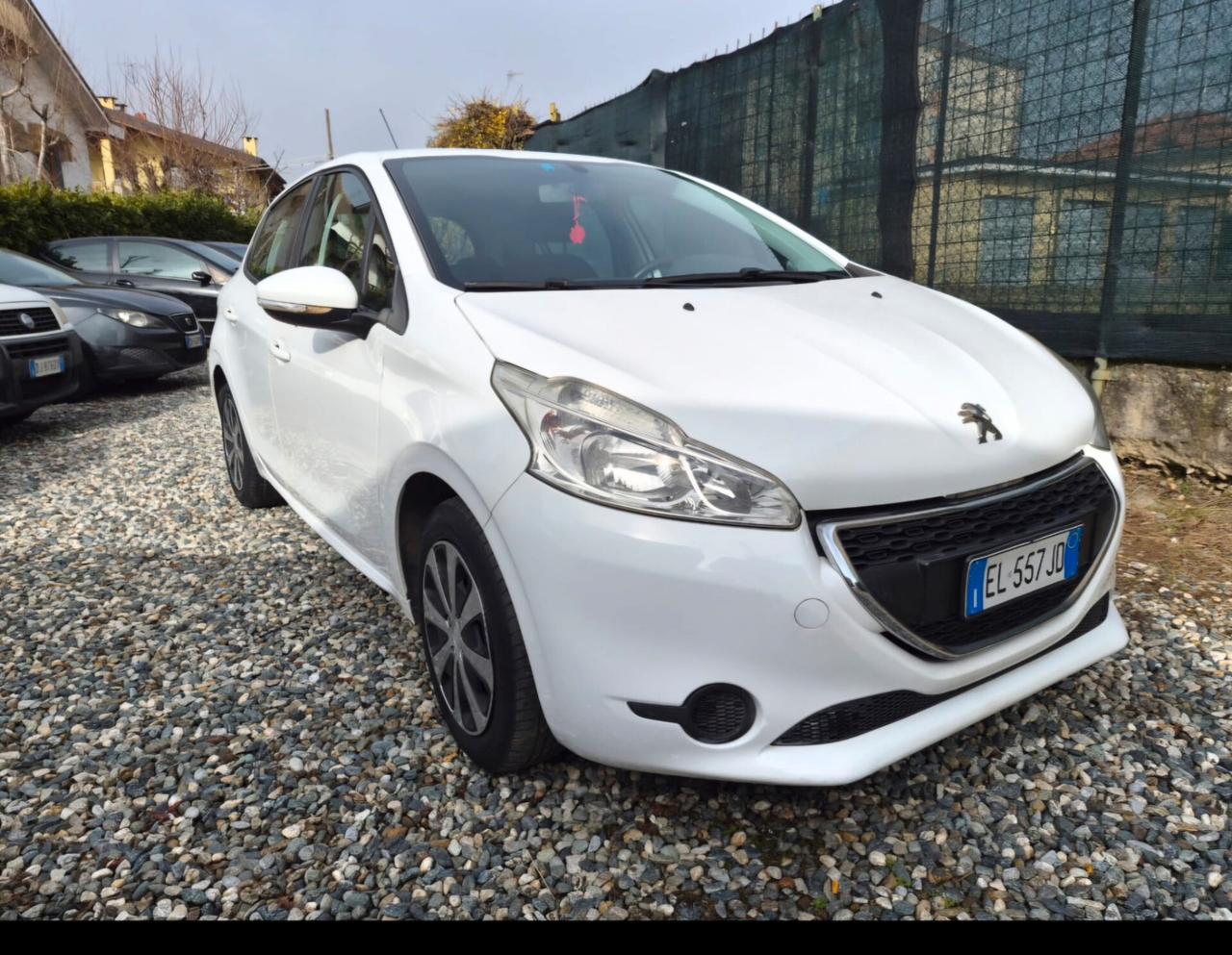 Peugeot 208 1.2 VTi 82 CV 5 porte Allure