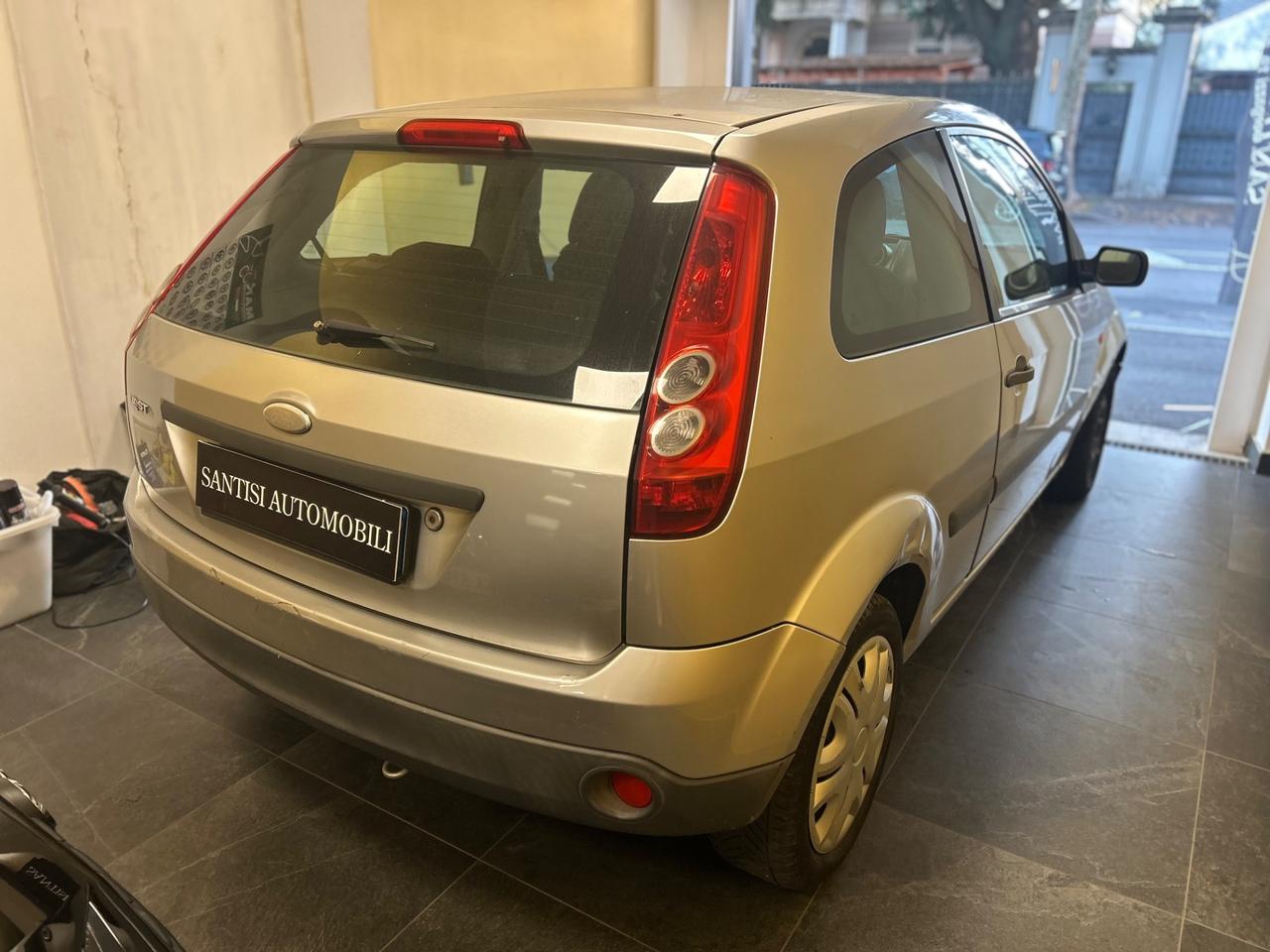 Ford Fiesta 1.2 16V 3p. Ghia