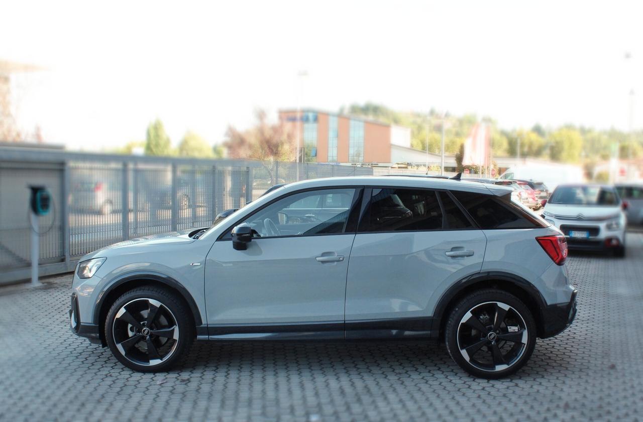 Audi Q2 30 TDI S tronic Identity Black