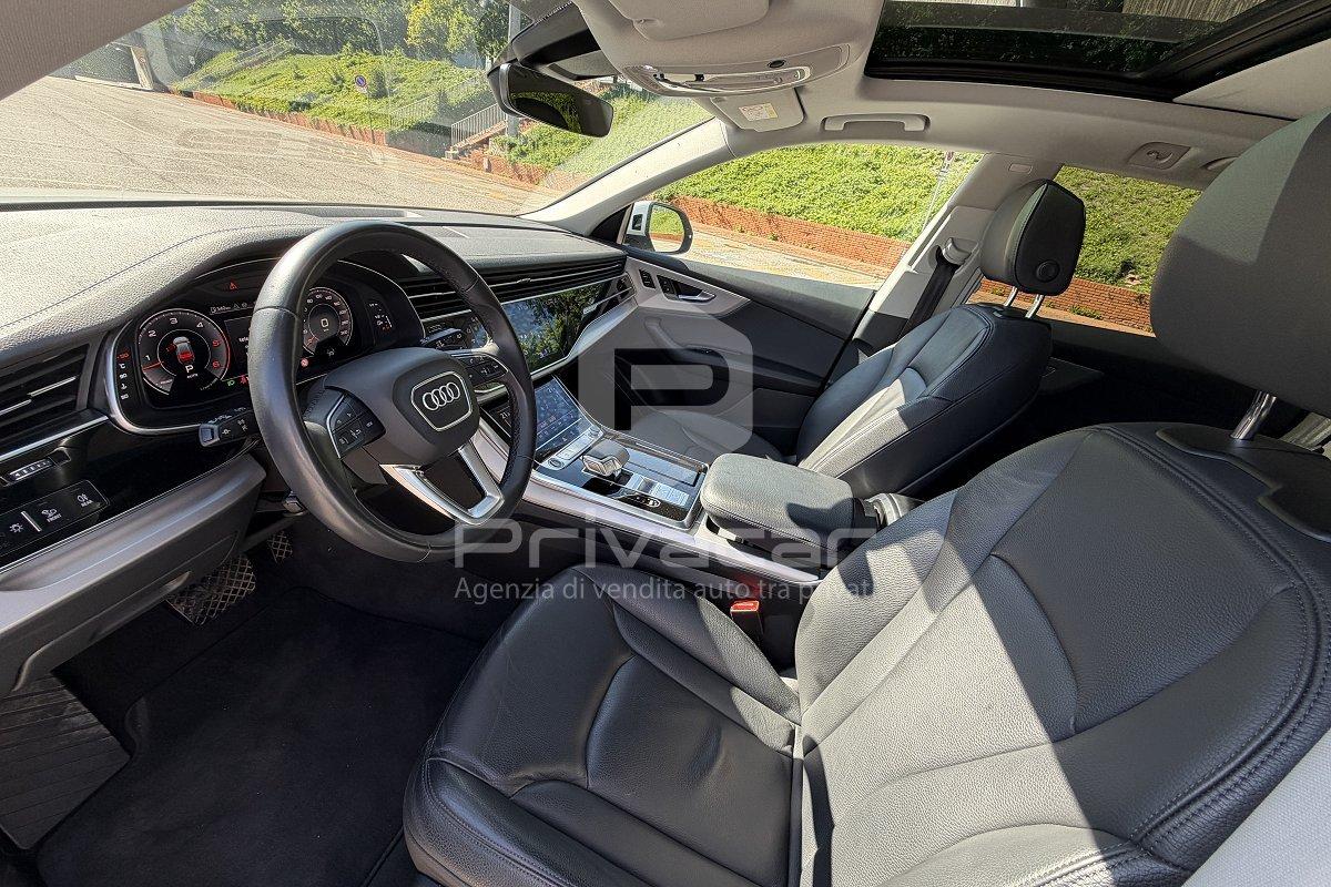 AUDI Q8 45 TDI quattro tiptronic