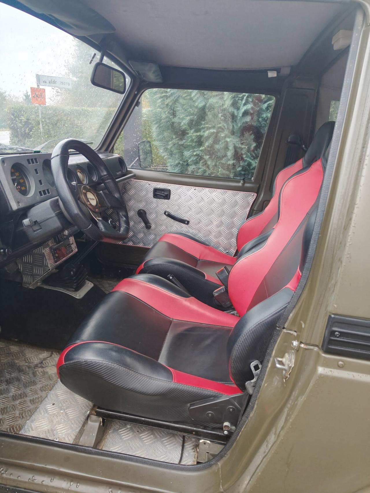 Suzuki SJ 410 SJ410 Cabriolet De Luxe