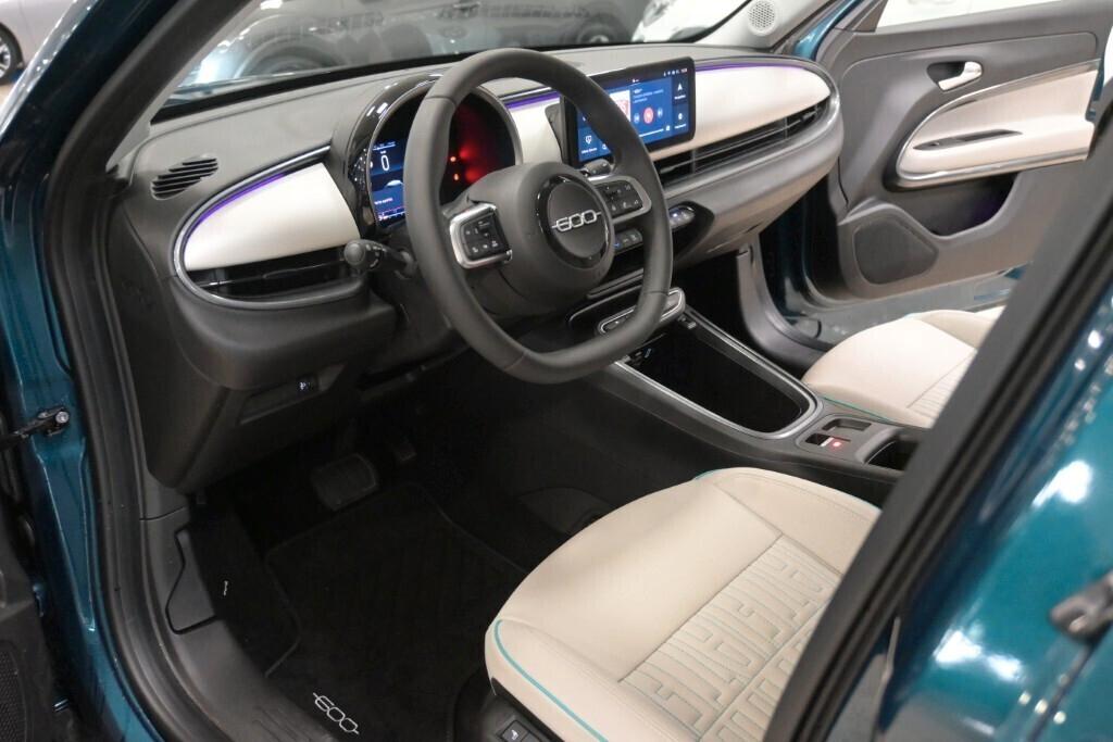 FIAT 600 HYBRID 136CV AUTOMATICA LA PRIMA – 23.000 KM – FULL OPTIONAL