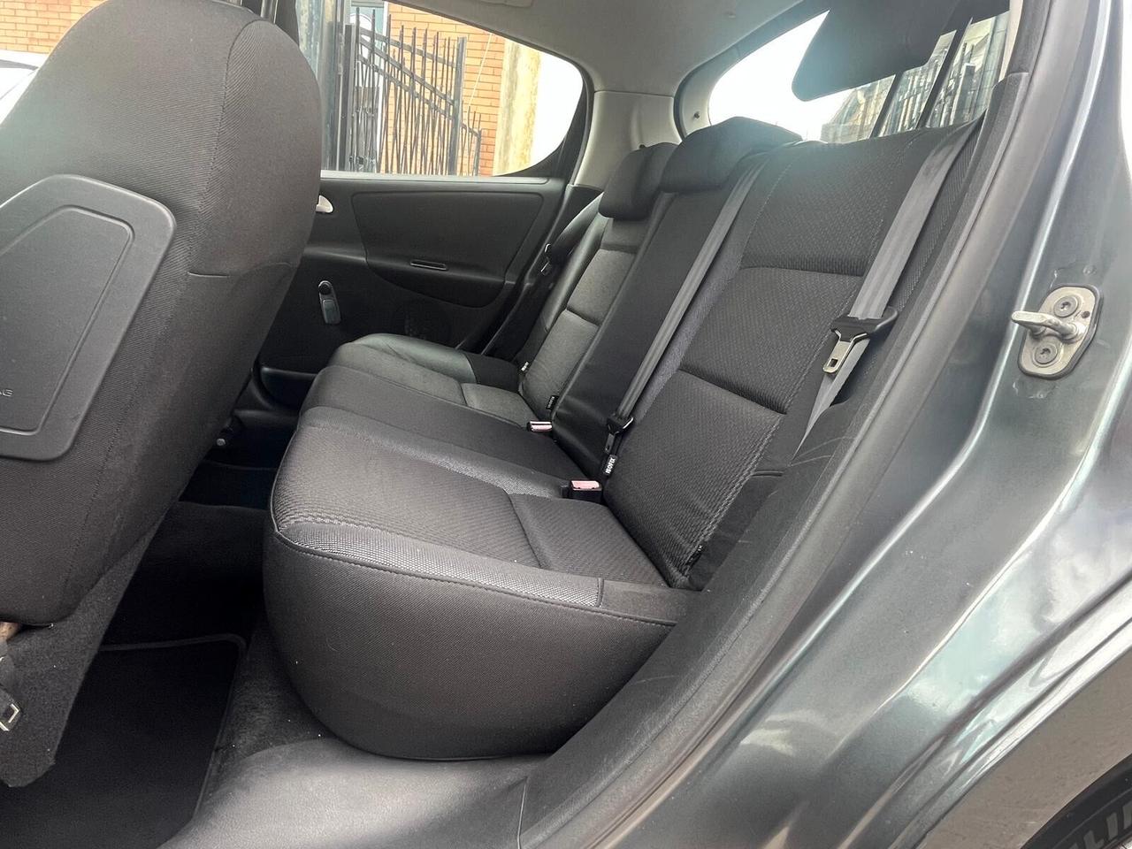 Peugeot 207 1.4 HDi 70CV FAP 5p. X Line