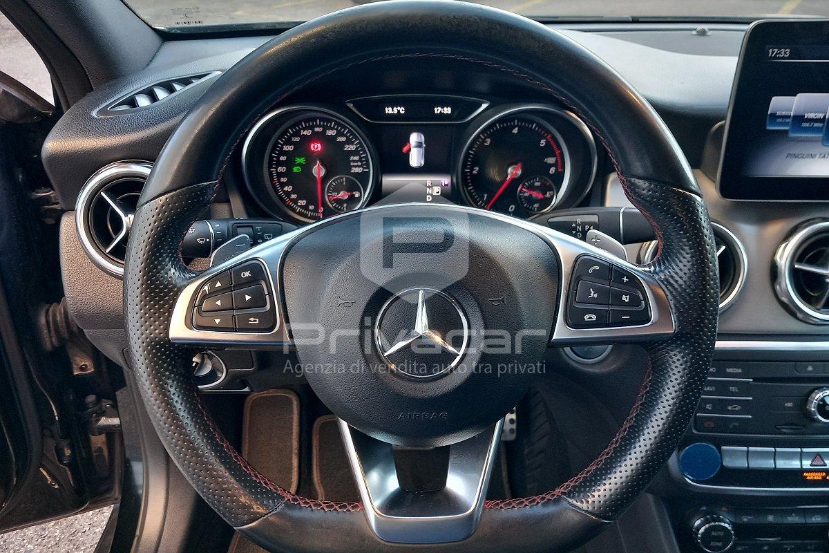 MERCEDES GLA 200 d Automatic Premium