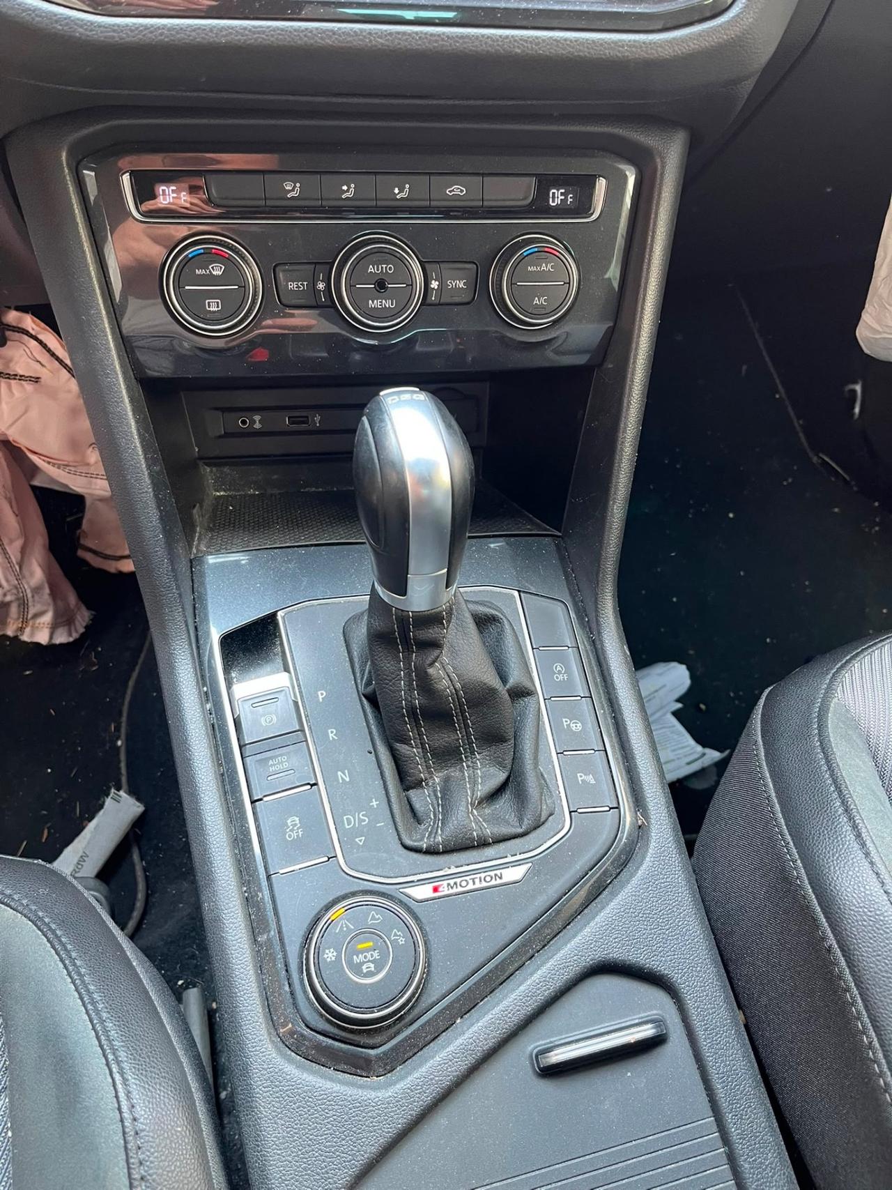 Volkswagen Tiguan 2.0 BiTDI SCR DSG 4MOTION Advanced R-Line BMT