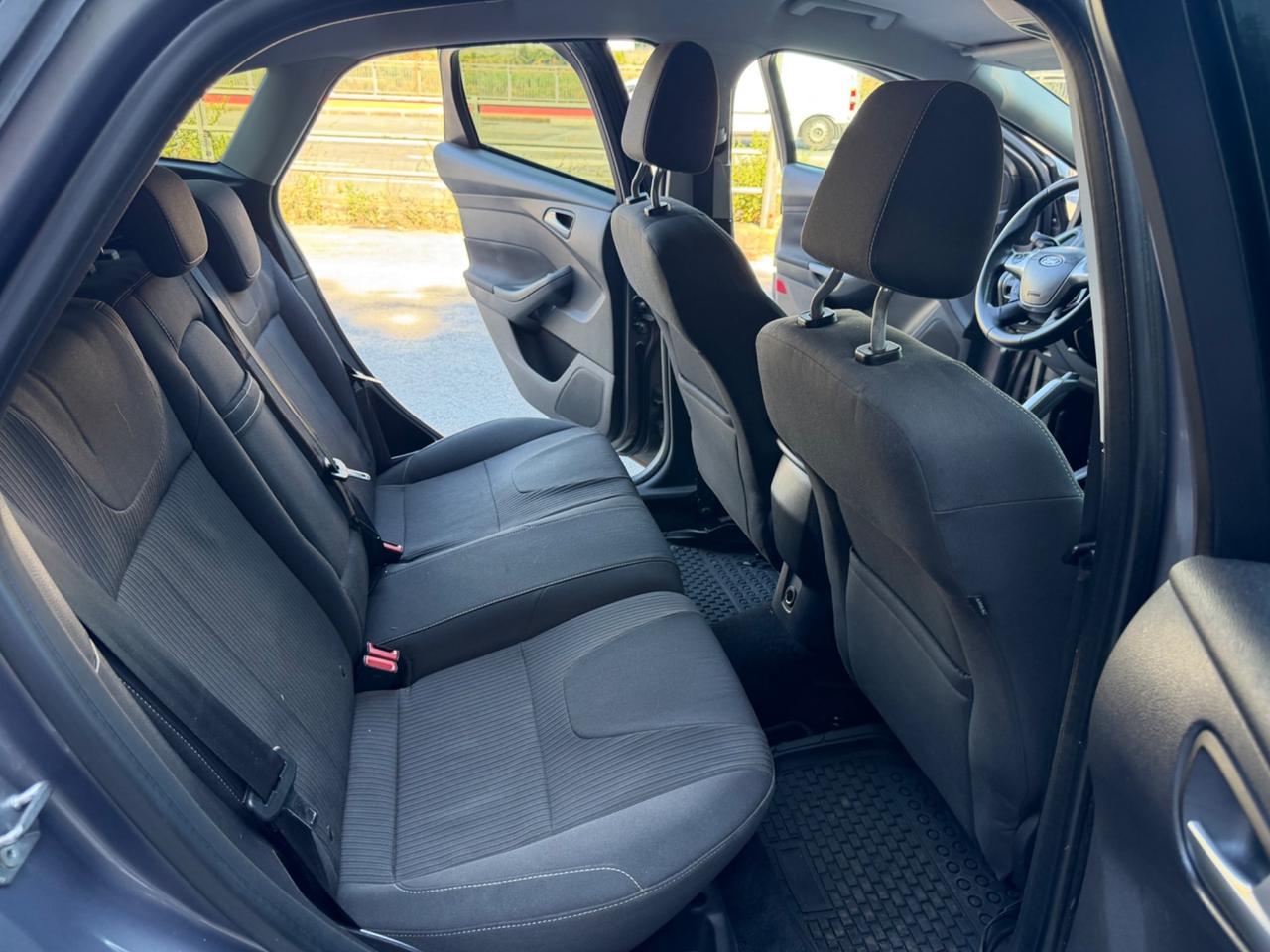Ford Focus 1.6 TDCi 115 CV Titanium - 2012 gancio traino