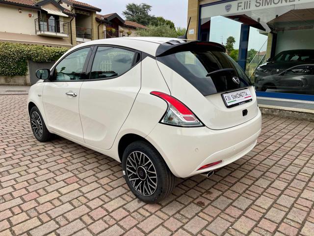 LANCIA Ypsilon 1.0 FireFly 70CV S&S Hybrid Platino - KM0