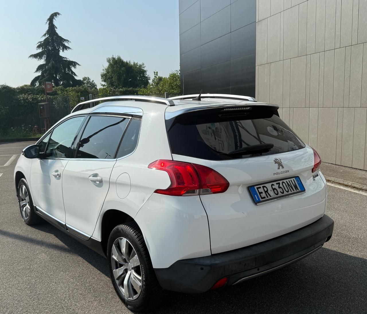 Peugeot 2008 1.6 e-HDi 92 CV Stop&Start Allure