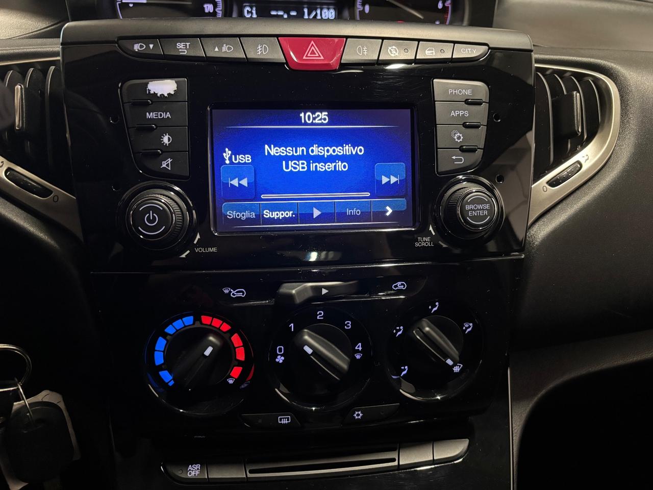 Lancia Ypsilon 1.0 | HYBRID GOLD | OK NEOPATENTATI