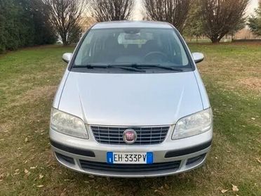 Fiat Idea 1.4 16V S&S Emotion