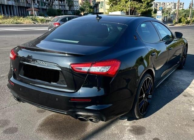 Maserati Ghibli V6 430 CV Q4 Trofeo