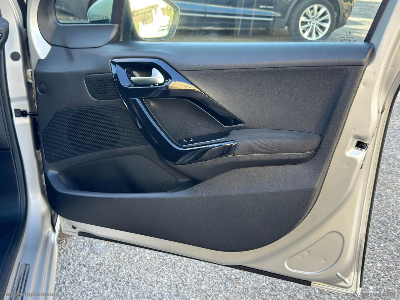 PEUGEOT 208 BlueHDi 75 5p. Allure