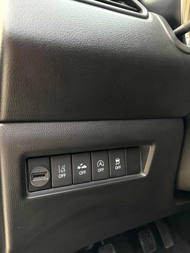 SUZUKI Swift 1.2 Hybrid 4X4 AllGrip Top