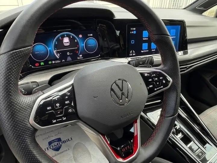 Volkswagen Golf GTI 2.0 TSI PERFORMANCE