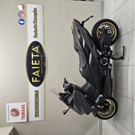 Yamaha T-Max 560 Tech Max - 2021