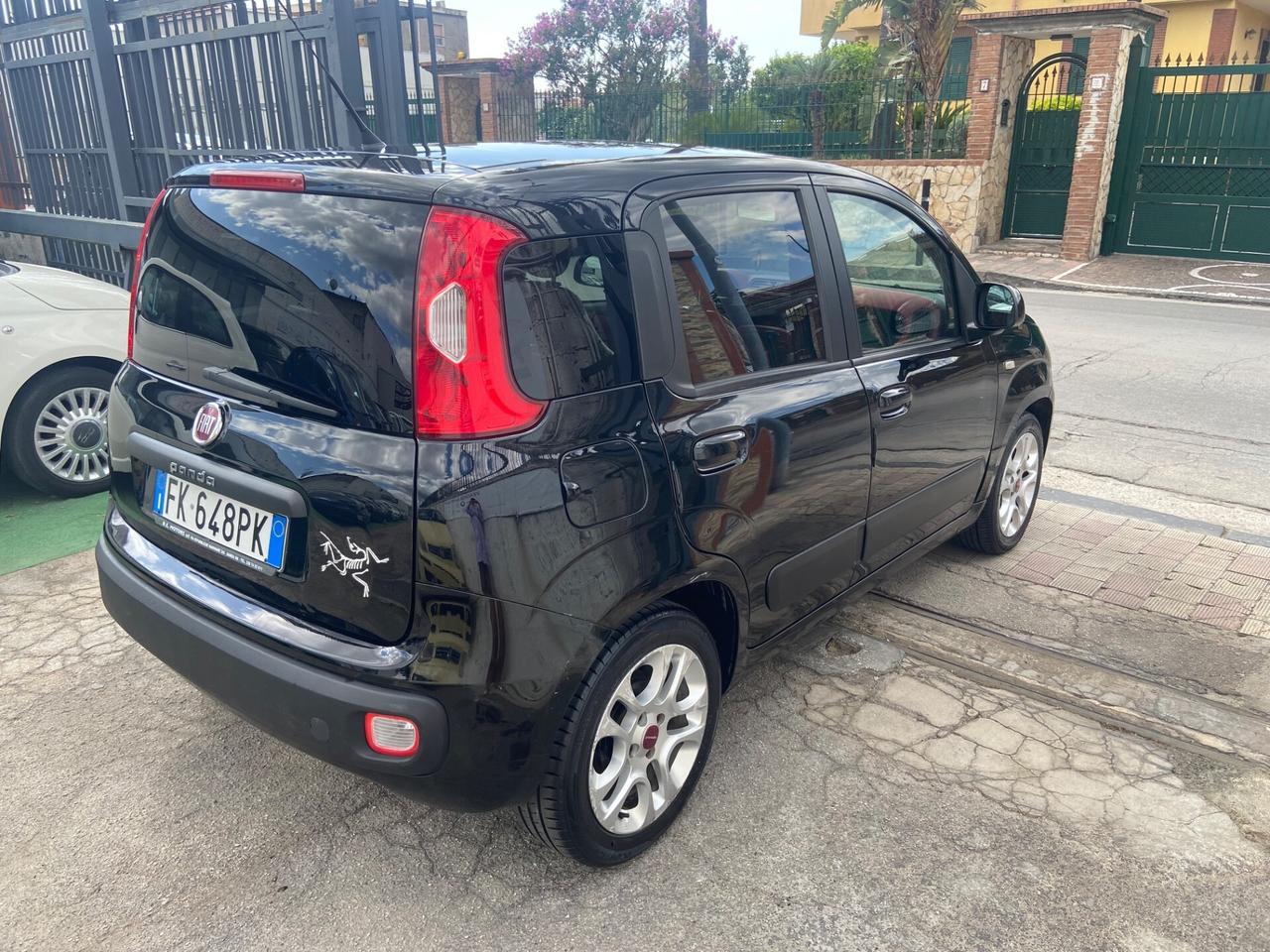 Fiat Panda 1.3 MJT lounge con tetto panoramico apribile