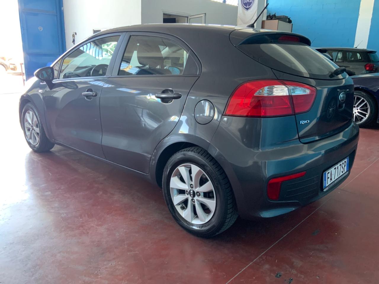 Kia Rio 1.2 CVVT 5p. Cool
