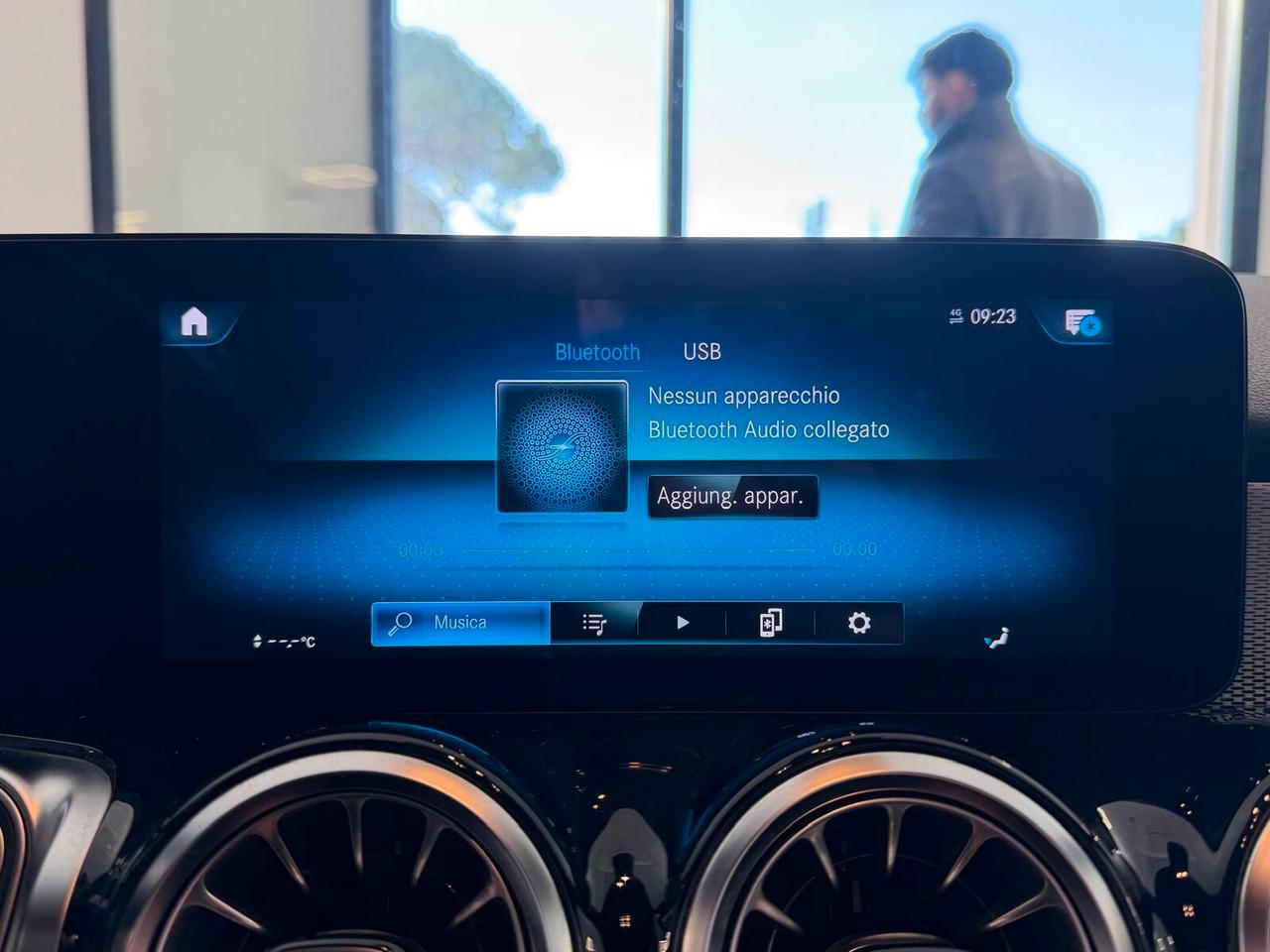 MERCEDES-BENZ GLB 180D SPORT 2.0 116CV PELLE NAVI CAM ANNO 2022