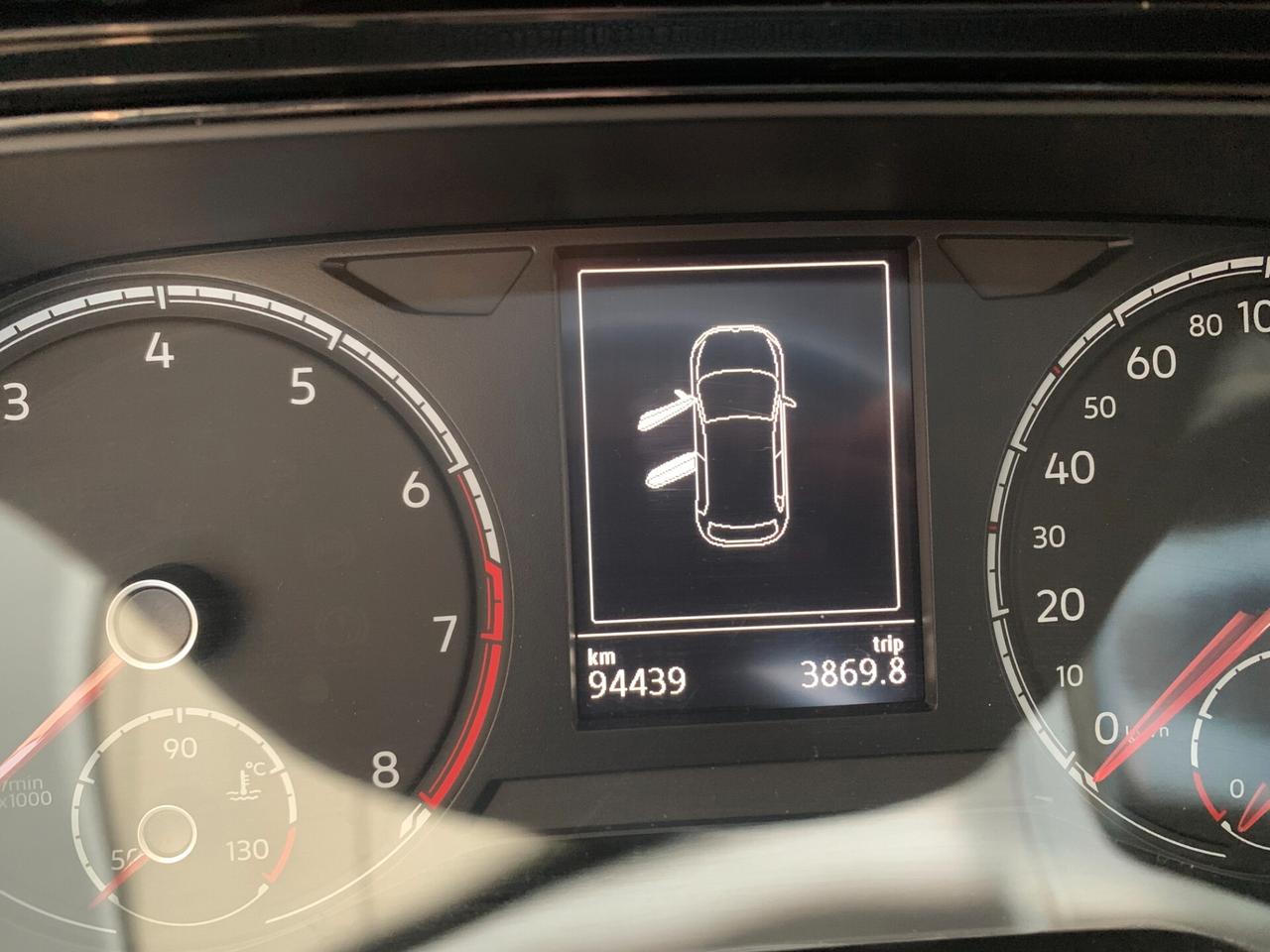 VOLKSWAGEN POLO 1.0 BENZ COMFORTLINE - OK NEOP.