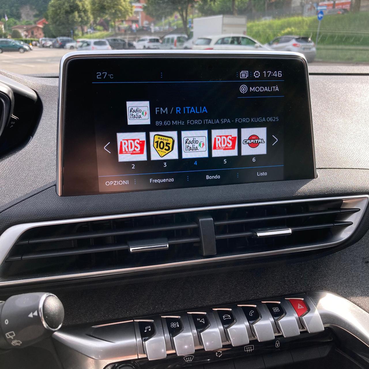 Peugeot 3008 BlueHDi 130 S&S EAT8 Allure