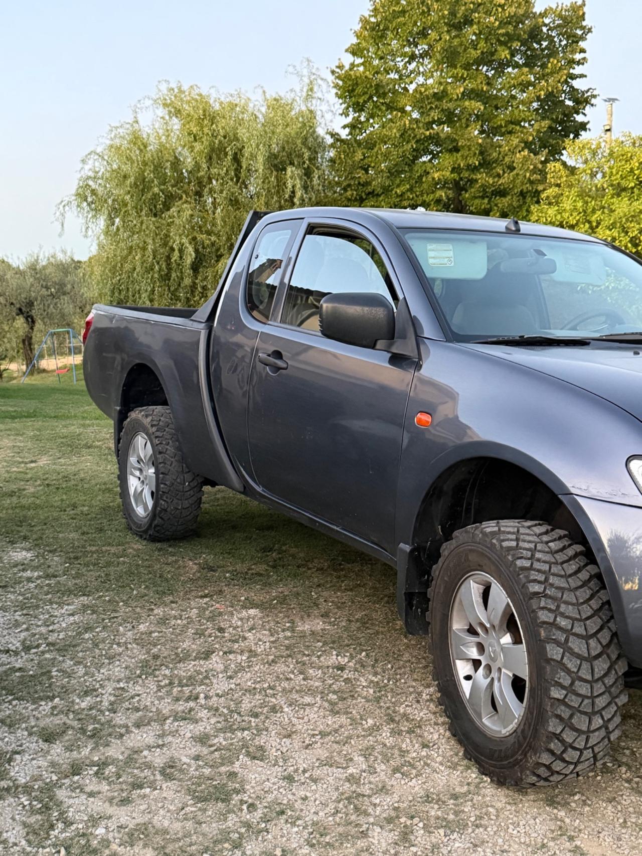 Mitsubishi L200 2.5 DI-D/136CV Single Cab Inform