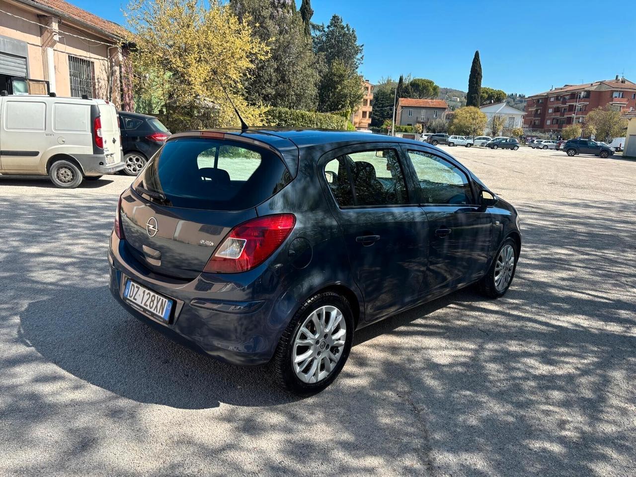 Opel Corsa 1.2 80 CV GPL-TECH CLUB 5P