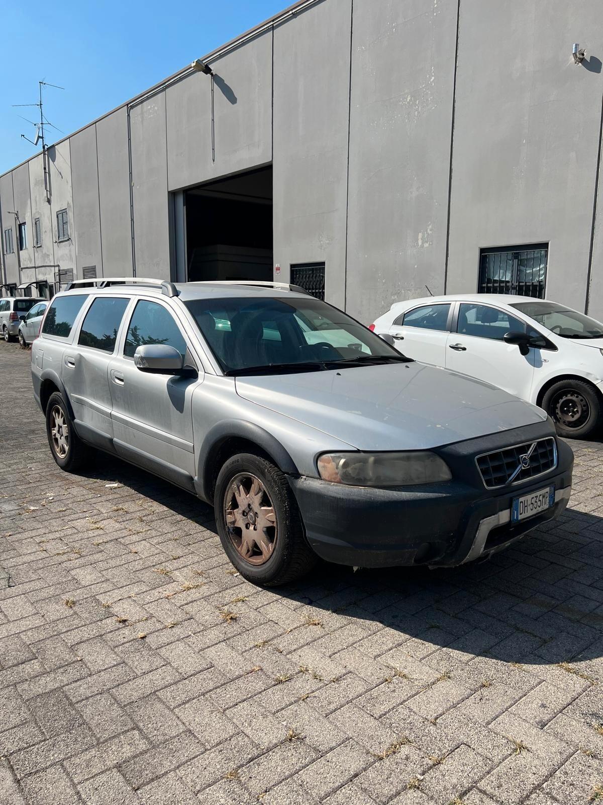 Volvo V70/XC70 XC70 2.4 D5 20V (185CV) cat AWD Momentum