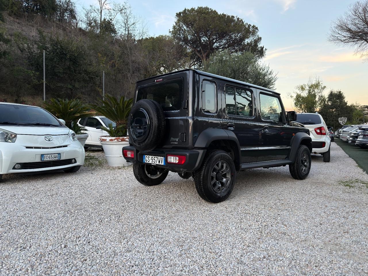 Suzuki Jimny 1.5 automatico 5 porte