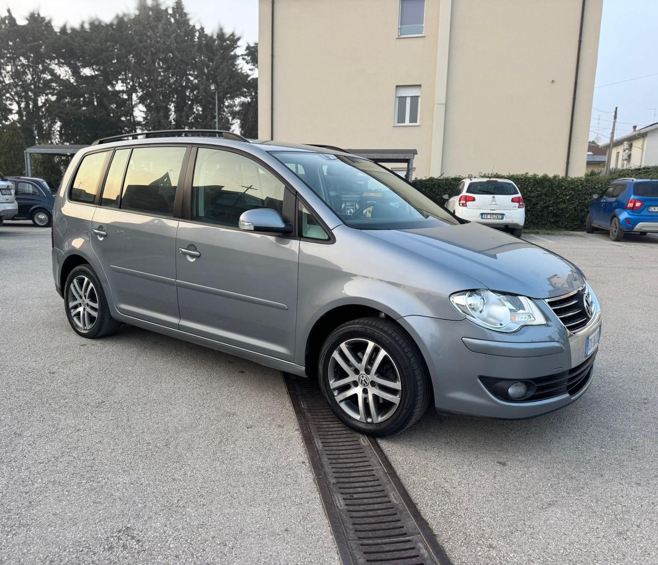 Volkswagen Touran 2.0 7 Posti Highline Ecofuel