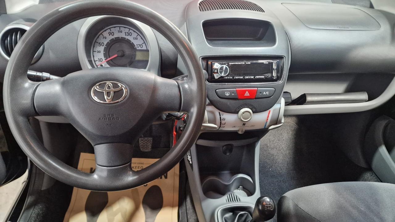 Toyota Aygo 1.0 12V VVT-i 5 porte