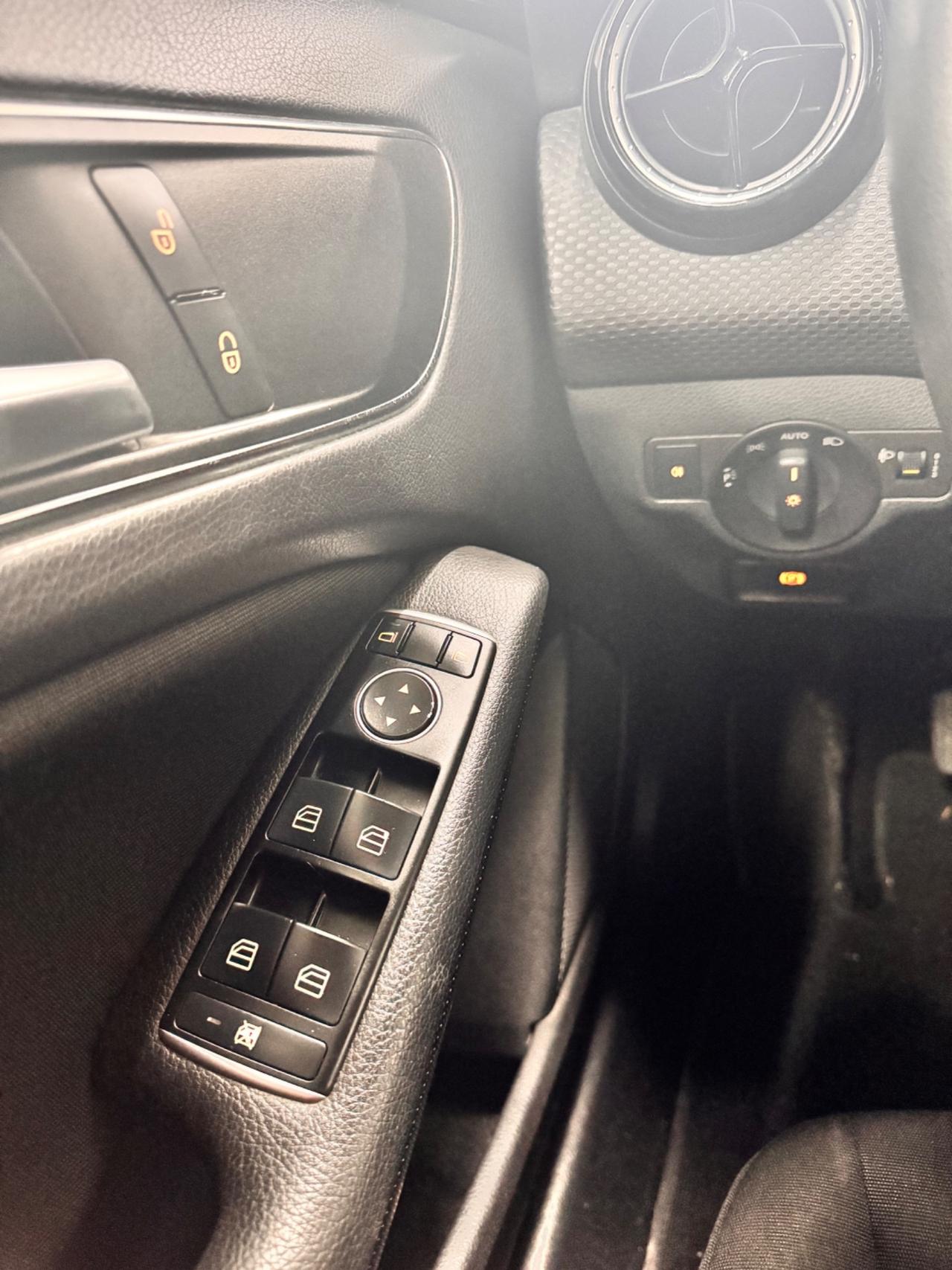 Mercedes-benz A 180 CDi 109 Cv Premium - 2015