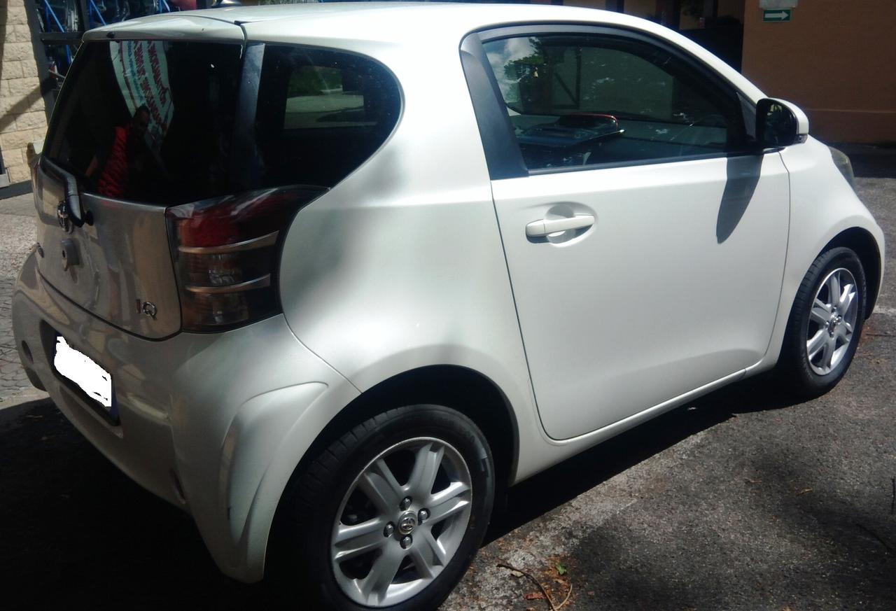 Toyota iQ 1.0 KM ZERO LEGGI NOTE