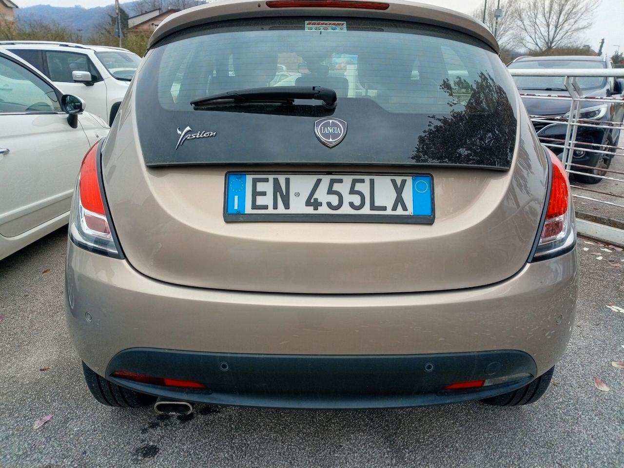 Lancia Ypsilon 1.2 Ecochic GPL( per neopatentati