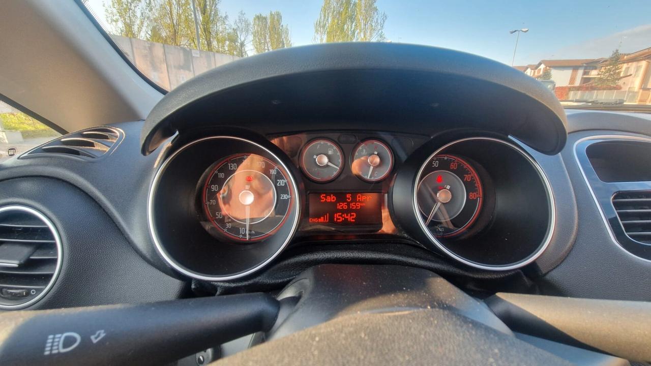 Fiat Punto 1.4 8V 5 porte Natural Power Street