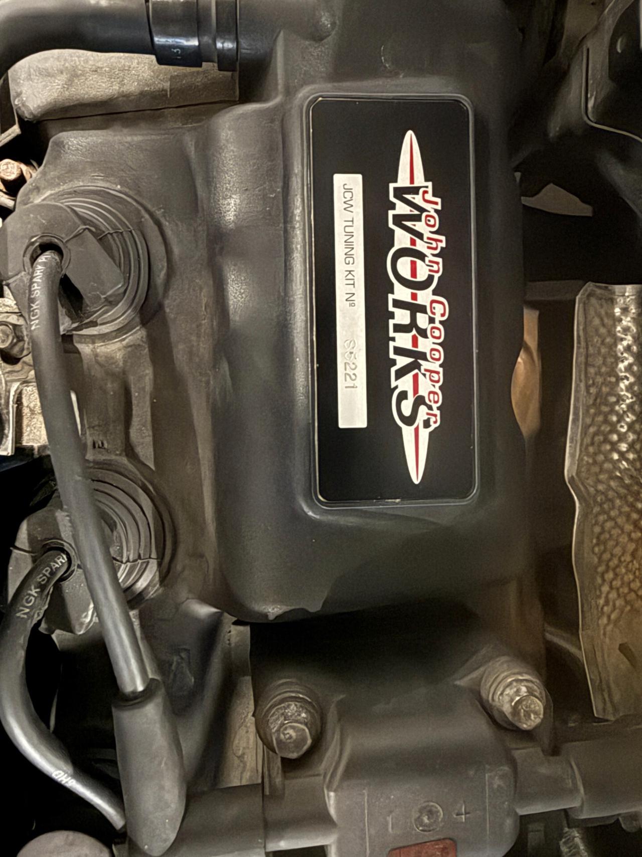 Mini 1.6 16V Cooper S JOHN COOPER WORKS 200cv - TETTO