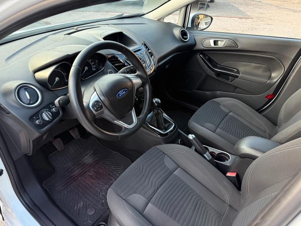 Ford Fiesta 1.5 TDCi 75CV 5 porte Titanium