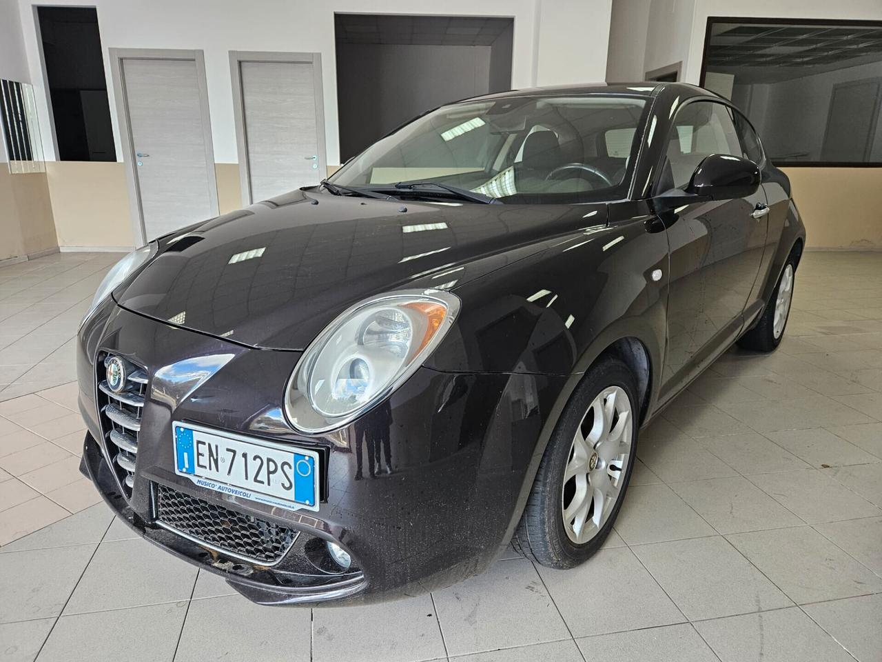 Alfa Romeo MiTo 1.3 JTDm-2 95 CV S&S Distinctive Sport Pack