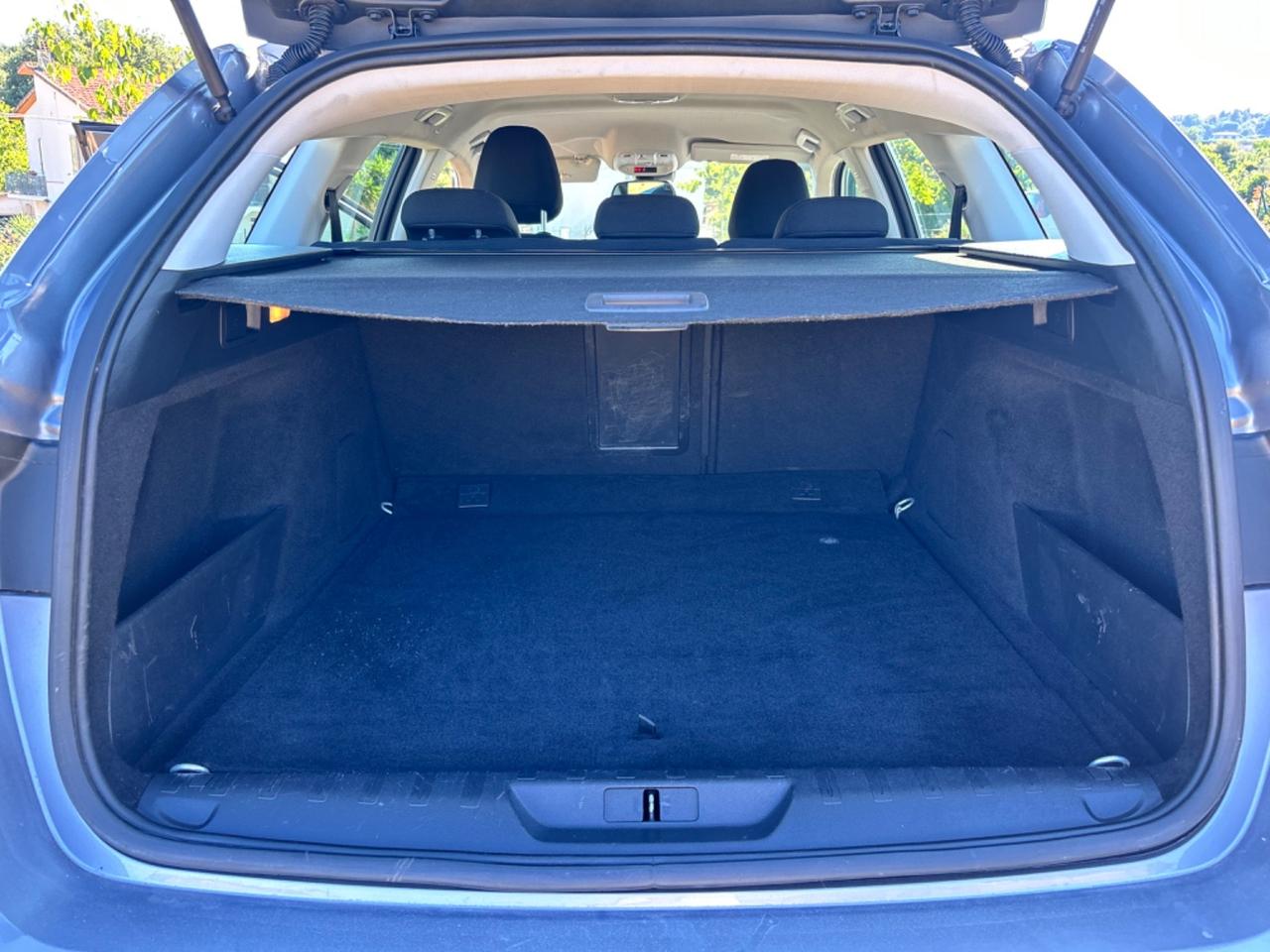 Peugeot 308 BlueHDi 150 S&S SW Allure