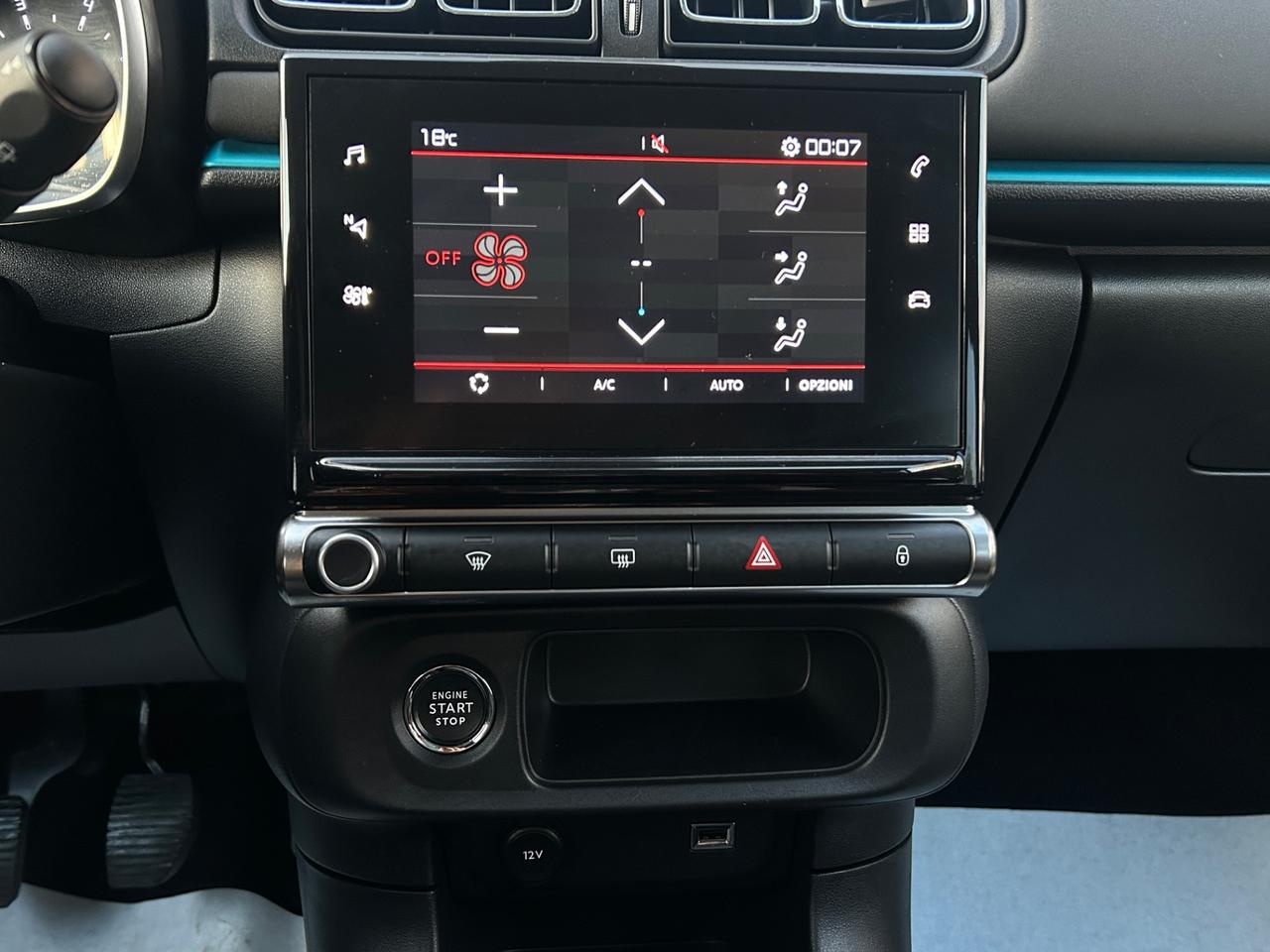 Citroen C3 Shine 1.2 benzina 83 cv