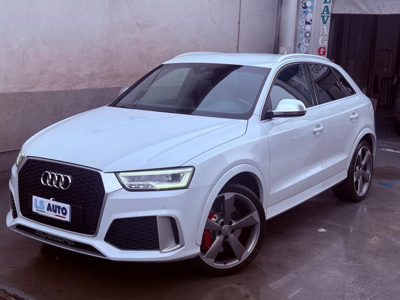 Audi Q3 RS 2.5 TFSI quattro S tronic