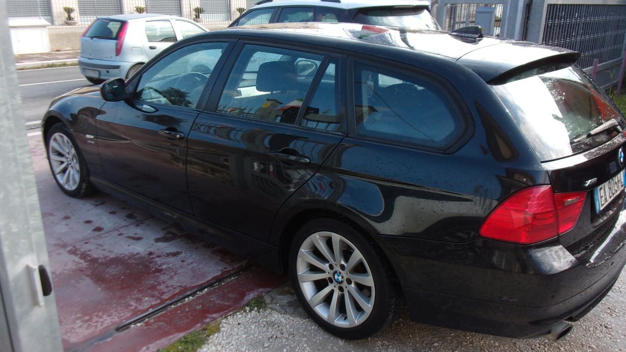 Bmw 320 320d cat xDrive Touring Attiva