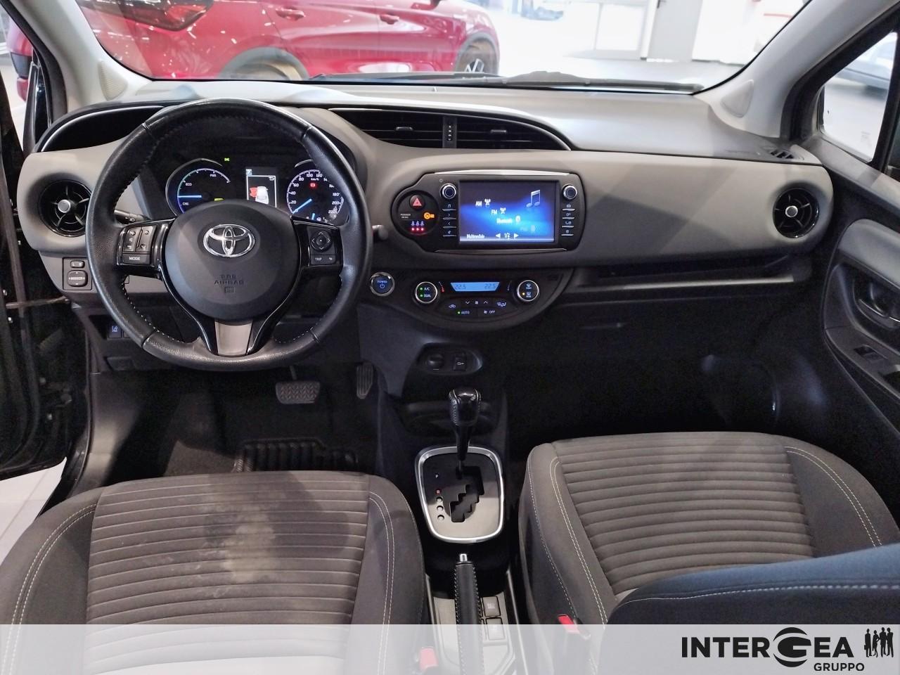 TOYOTA Yaris 5p 1.5h Active